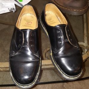 Dr.martens size 8uk, size 9US